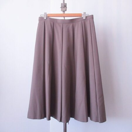 レリアンのスカートを出張買取にてお譲りいただきました