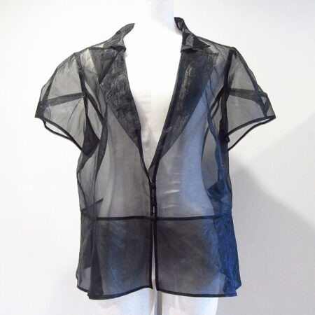 レリアンのブラウスを買取しました！爽やかで垢抜けた印象に