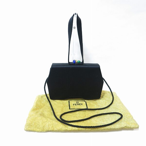 ミニマムなサイズが嬉しい フェンディのバッグを買取しました！