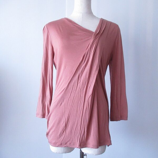 グッチのカットソーを買取しました！ピンク×カシュクールが上品