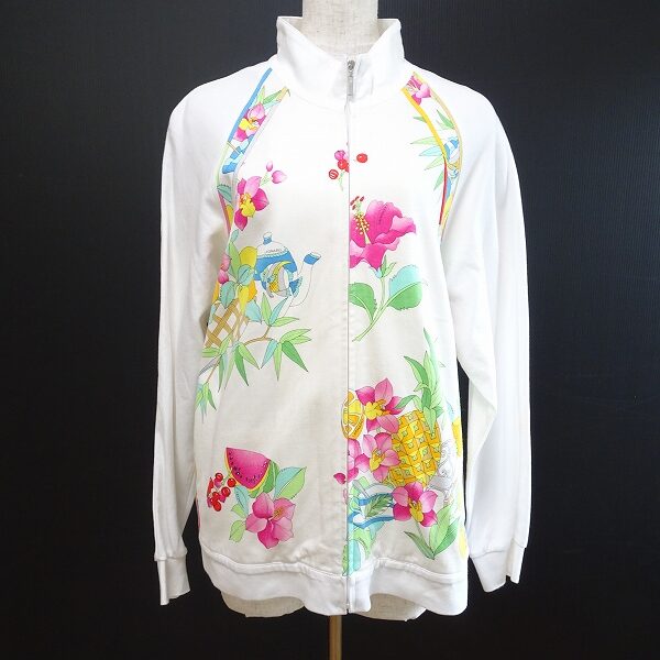 綺麗さとすっきり感も満載 レオナールのブルゾンを買取しました