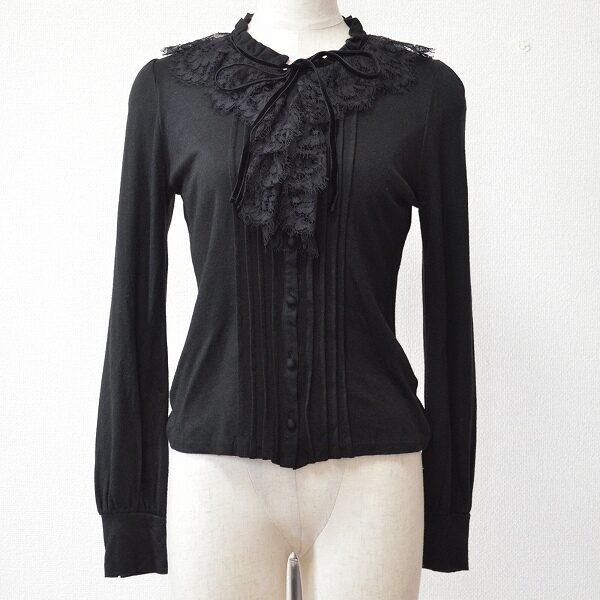 エムズグレイシーのカットソーを買取しました!綺麗なレースに見とれる