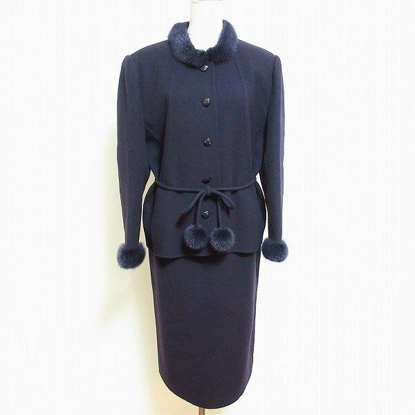 レリアンのスカートスーツを買取しました！