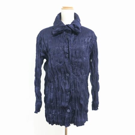 シワ加工がスタイリッシュ ミーイッセイミヤケのシャツを買取しました