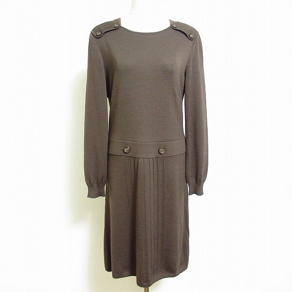 レリアンのワンピースを買取しました！女性ならではのしなやかさが出せる