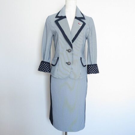 さわやかで上品なレジーナロマンティコのセットアップを買取しました