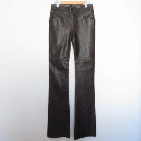 気品ある艶がポイント！グッチのレザーパンツを買取しました