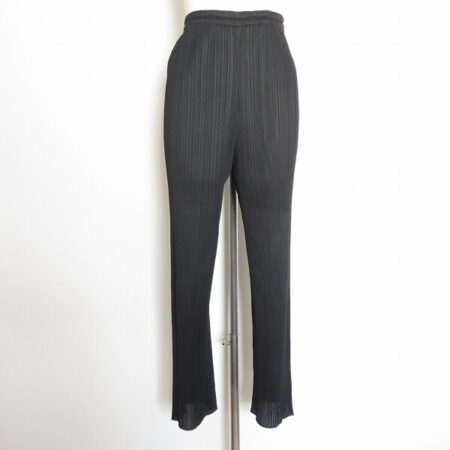 プリーツプリーズのパンツを出張買取ご利用のお客様より買取しました