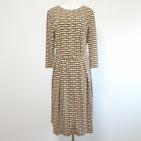 レリアンのワンピースを出張買取ご利用のお客様より買取しました