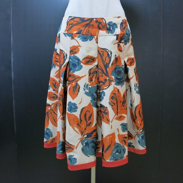 エムズグレイシーのスカートを買取しました!オレンジのお花に惚れ惚れ
