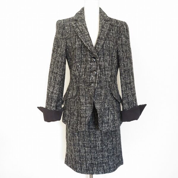 アルマーニコレッツォーニ のスーツを買取しました！気品あるデザイン