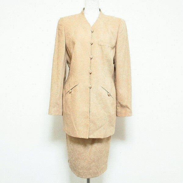 【お買取】明るいベージュが綺麗さを盛り上げる レリアンのセットアップ