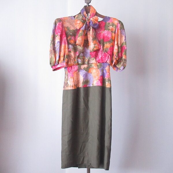 パフスリーブが可愛い 銀座マギーのワンピースを買取しました