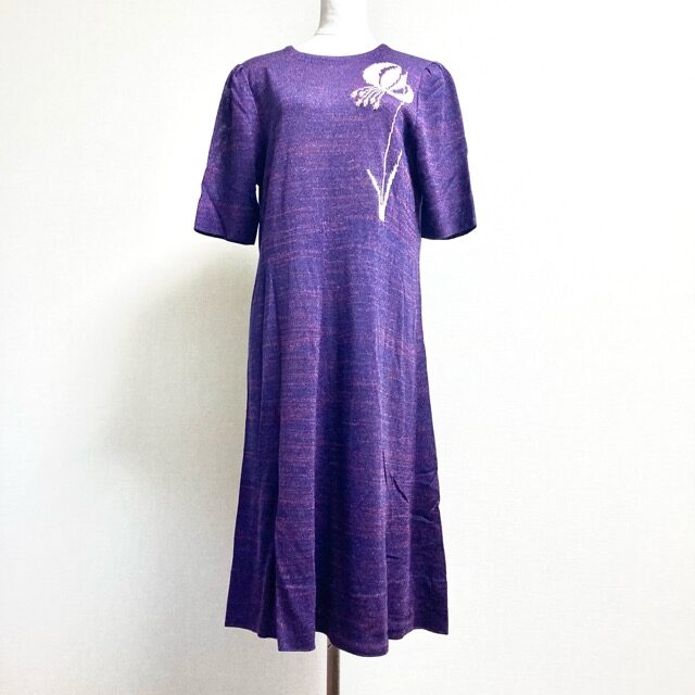 紫が綺麗な斉藤都世子のワンピースを買取しました
