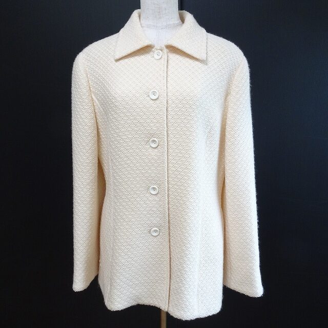 イタリア製生地で凛とした雰囲気 レリアンのジャケットを買取しました