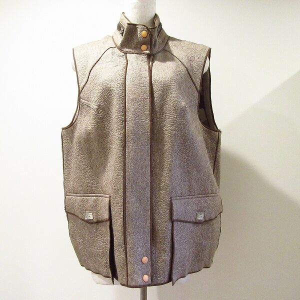 不用になったトレンド品は買取で！伊太利屋のベストを買取いたしました