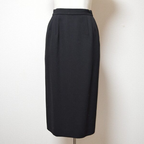 その場で査定、ジュンアシダのスカートを出張買取いたしました