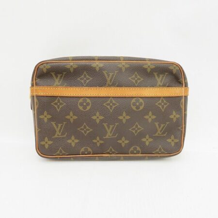 できる男になれる ルイヴィトンのセカンドバッグを買取しました