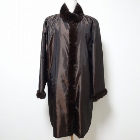 光沢具合がかっこいい！レリアンのコートを買取しました