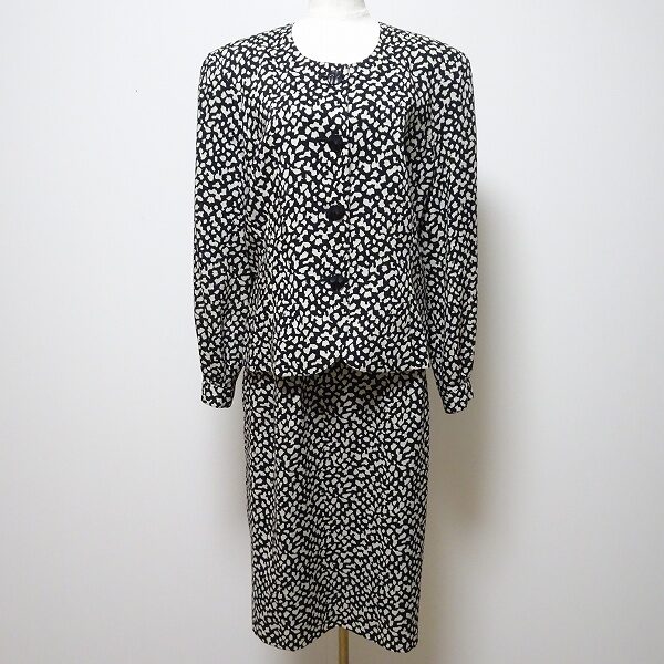 黒×白のポップで上品な雰囲気がいい ジュンアシダのセットアップを買取しました