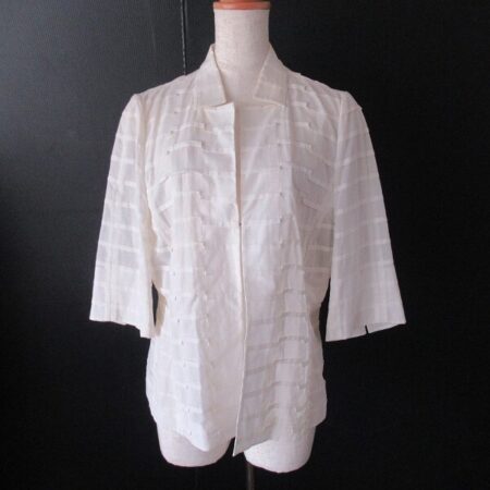 アクリスのジャケットを宅配買取いたしました！涼し気なデザインがポイント