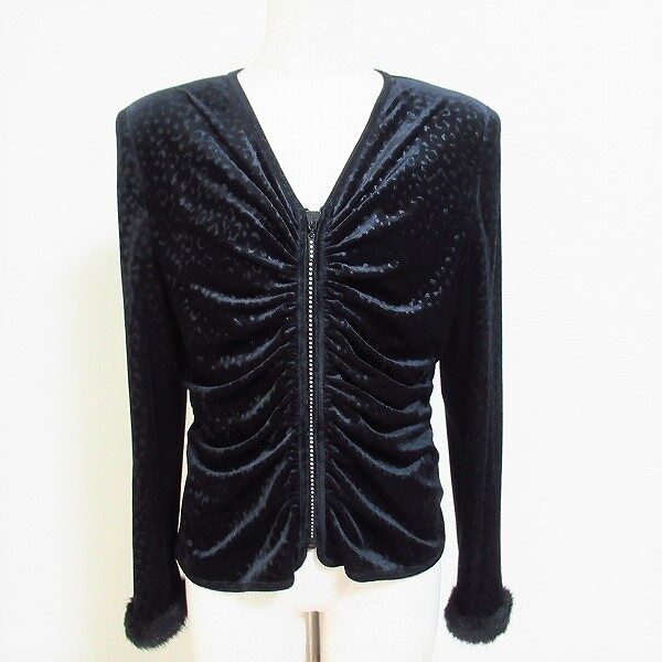 ギャザーが綺麗な伊太利屋のカーディガンを買取しました!