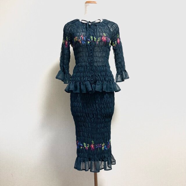 形も綺麗なトクコのセットアップを買取しました