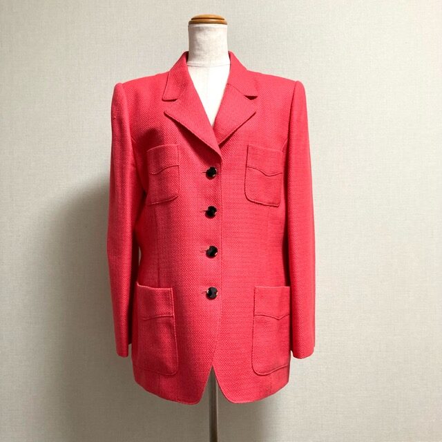 気持ちも明るくなるピンクツイード！ジュンアシダのジャケットを買取しました