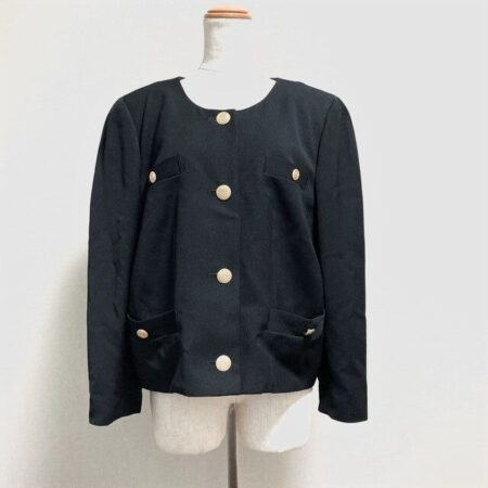 レリアンのジャケットを買取しました！黒×金ボタンの王道