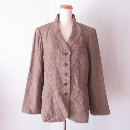 レリアンのジャケットを買取しました！落ち着き放ったベージュにうっとり