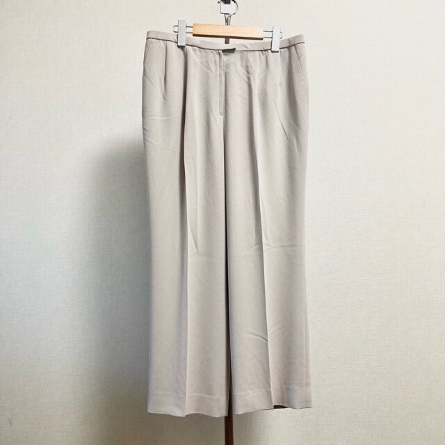 爽やかさもきちんと感じられる レリアンのパンツを買取しました