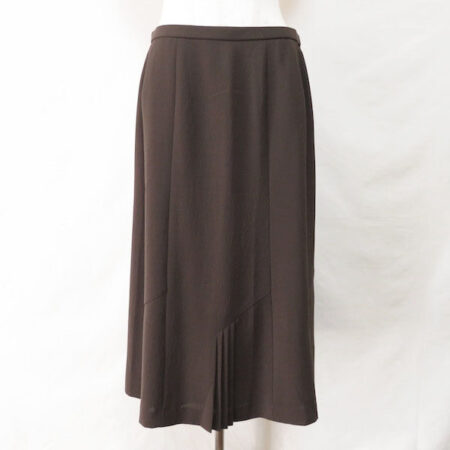 レリアンのスカートを買取しました！焦げ茶×プリーツが都会的