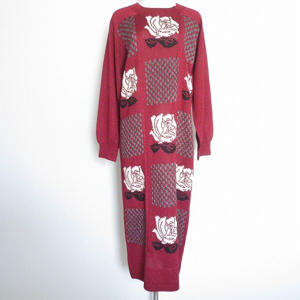 斉藤都世子のワンピースを買取しました!えんじとバラの綺麗なコラボ