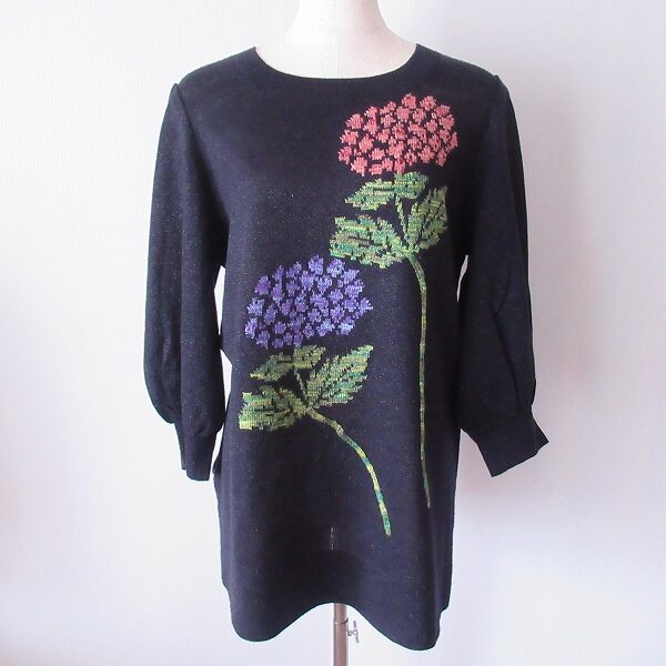 七分袖で品よく仕上げる 斉藤都世子のニットを買取しました