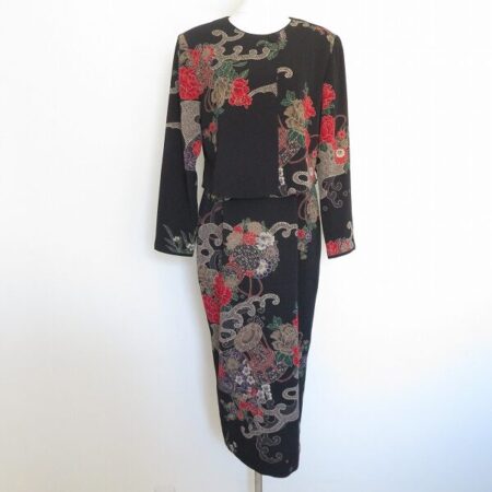 詩仙堂のワンピースを出張買取ご利用のお客様より買取しました