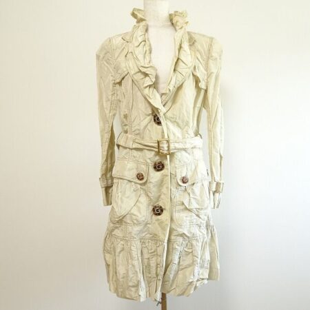 伊太利屋のトレンチコートを買取しました！上級なフリルが可愛い