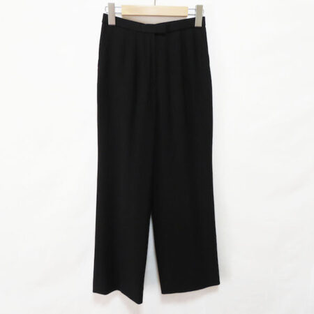 シンプルさが嬉しい！レリアンのパンツを買取しました