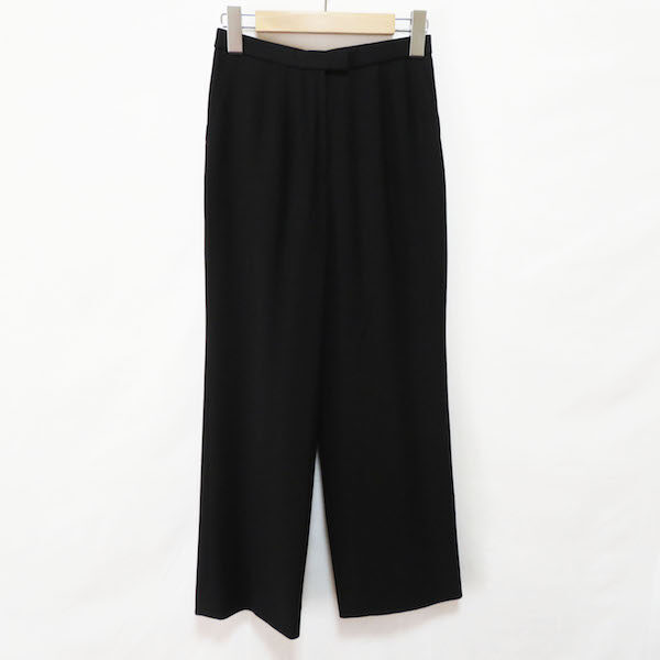 シンプルさが嬉しい！レリアンのパンツを買取しました