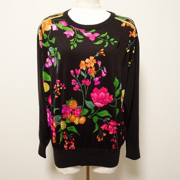 レオナールの花柄ニットを出張買取にて買取しました