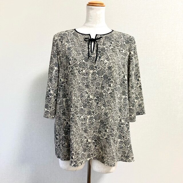 詩仙堂のカットソーを出張買取ご利用の方よりお譲りいただきました