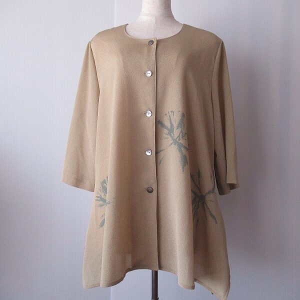 三年坂のブラウスを出張買取にて買取させていただきました