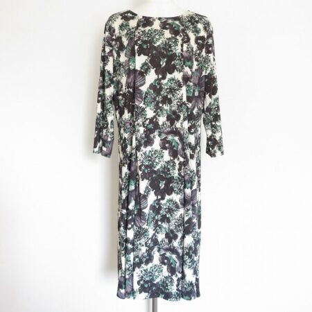 レリアンのワンピースを買取しました！シックな雰囲気に圧倒される