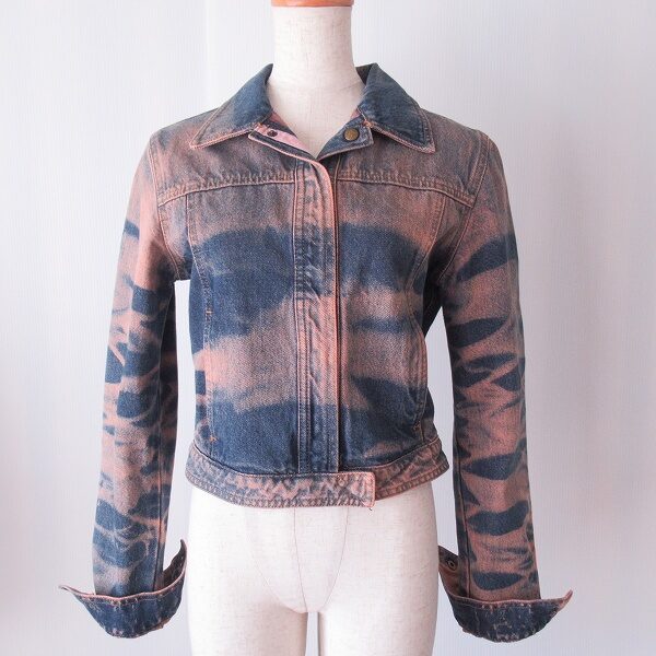 フェンディのジャケットを買取しました!ピンクと青の相性がばっちり