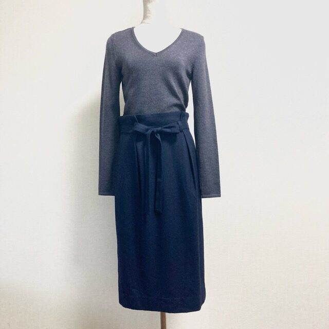 細身な印象にしてくれる ネミカ レリアンのワンピースを買取しました