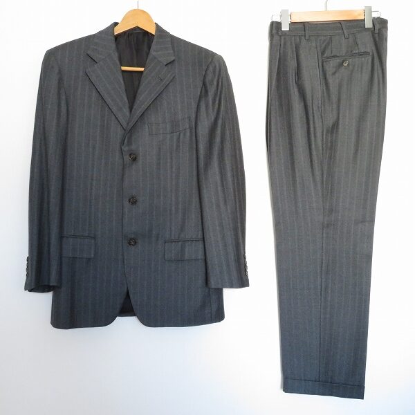 エルメネジルドゼニアのシングルスーツをお譲りいただきました