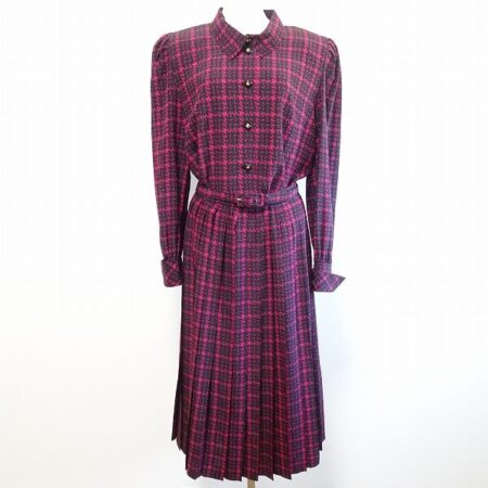 レリアンのワンピースを買取しました！ピンクと黒の大人っぽさがいい