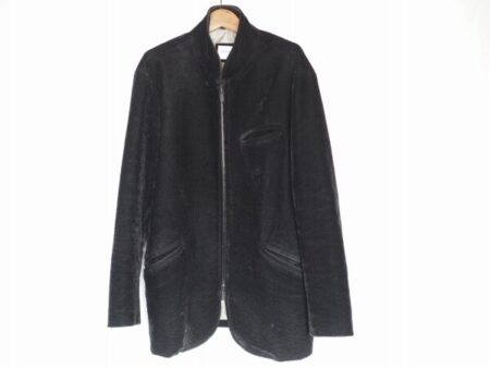 素材をみてしっかり査定、アルマーニコレツィオーニのジャケットを買取いたしました