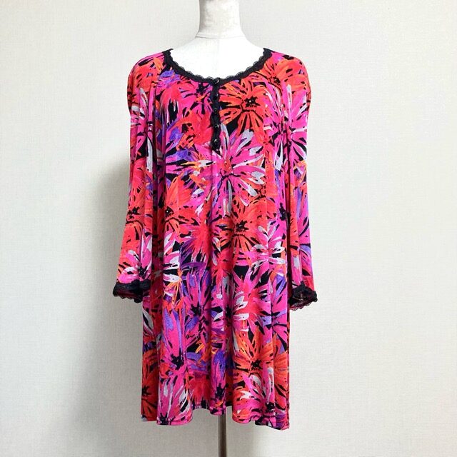 綺麗な色味に惹きつけられる 伊太利屋のチュニックを買取しました