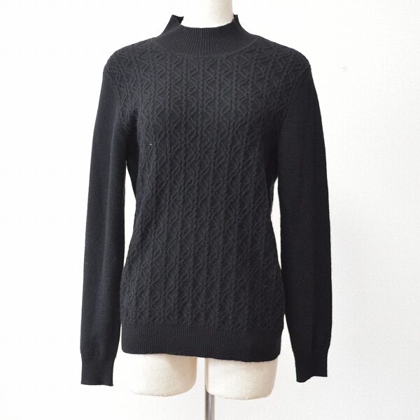 レリアンのハイネックセーター9号を買取させて頂きました