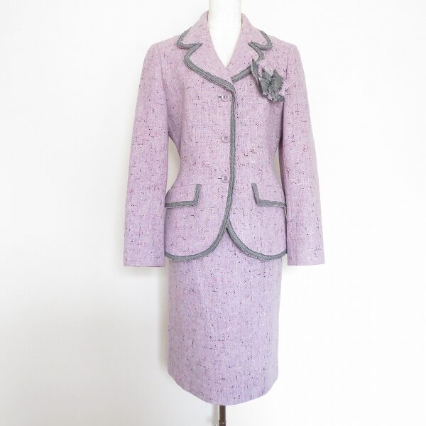 お買取情報｜柔らかくも高貴なダナパリのスカートスーツ